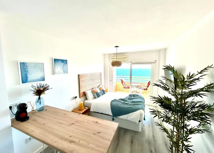 Apartament Stella Maris - Amazing Frontal Sea Views With Pool & Terrace By 10tosea *